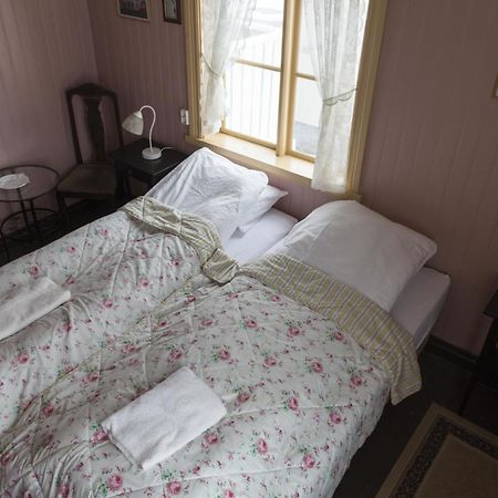 Einarshusid Guesthouse Bolungarvík Zewnętrze zdjęcie