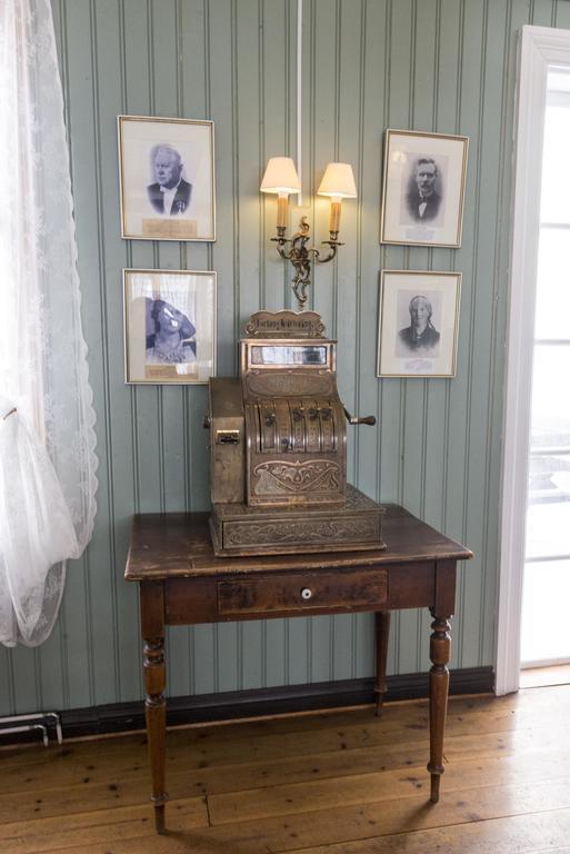 Einarshusid Guesthouse Bolungarvík Zewnętrze zdjęcie