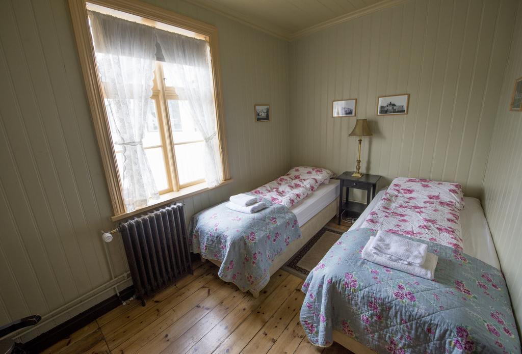 Einarshusid Guesthouse Bolungarvík Zewnętrze zdjęcie